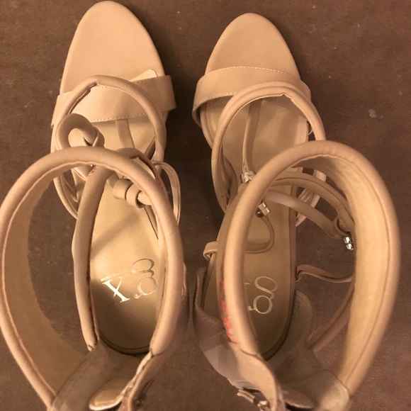 Gwen Stefani GX sandals - Picture 2 of 11